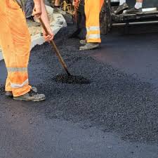 Best Recycled Asphalt Driveway Installation  in Malverne, NY